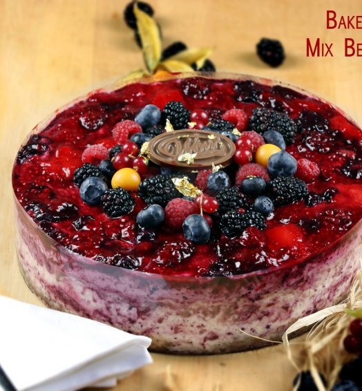 Baked Cheese Mix Berries