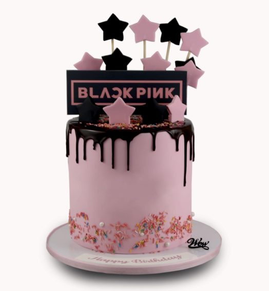 Black Pink Cake.
