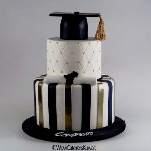 2 Layer Graduation Cake