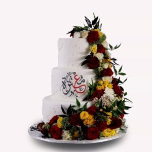 Elegant Fresh Flowers Cake.