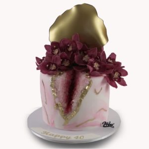 Fresh Flower With Gold Tulip Cake.