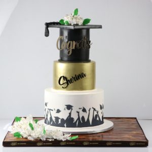 Graduation Hat Cake