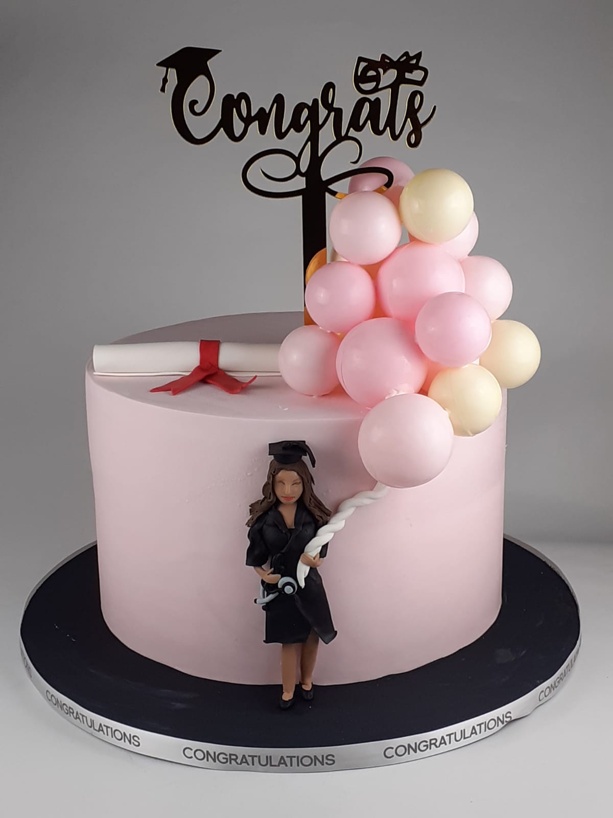 Pink graduation theme cake and cupcakes! 💕 . . . . . #pink #graduation2020  #grad #cakestagram #cakes #instacakes #cakesofinsta #dailyf... | Instagram